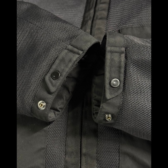 C.P. COMPANY BLACK NYLON PUFFER JACKET - Picture 9 of 15